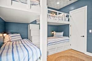 Bunk Room, 1st Floor