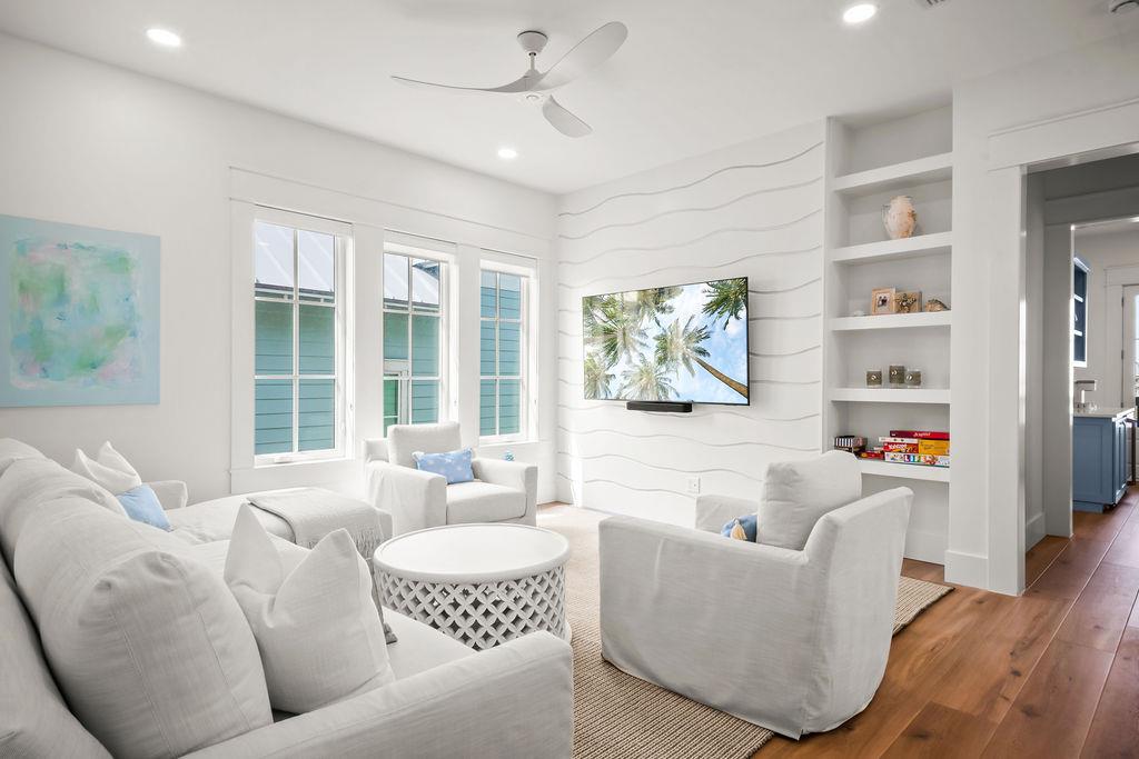 Second Living Room, 2nd Floor