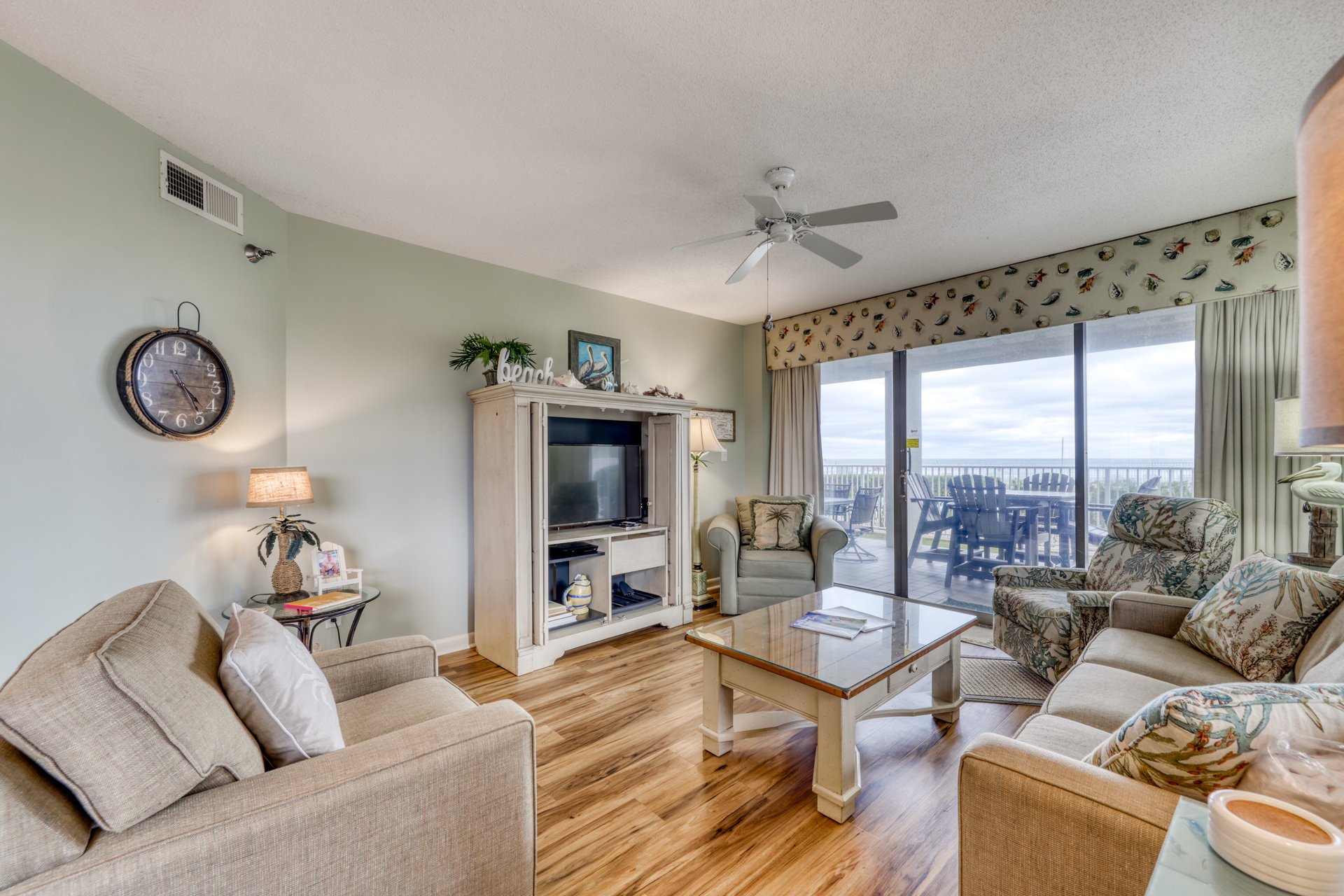 Pelican Pointe 106 8