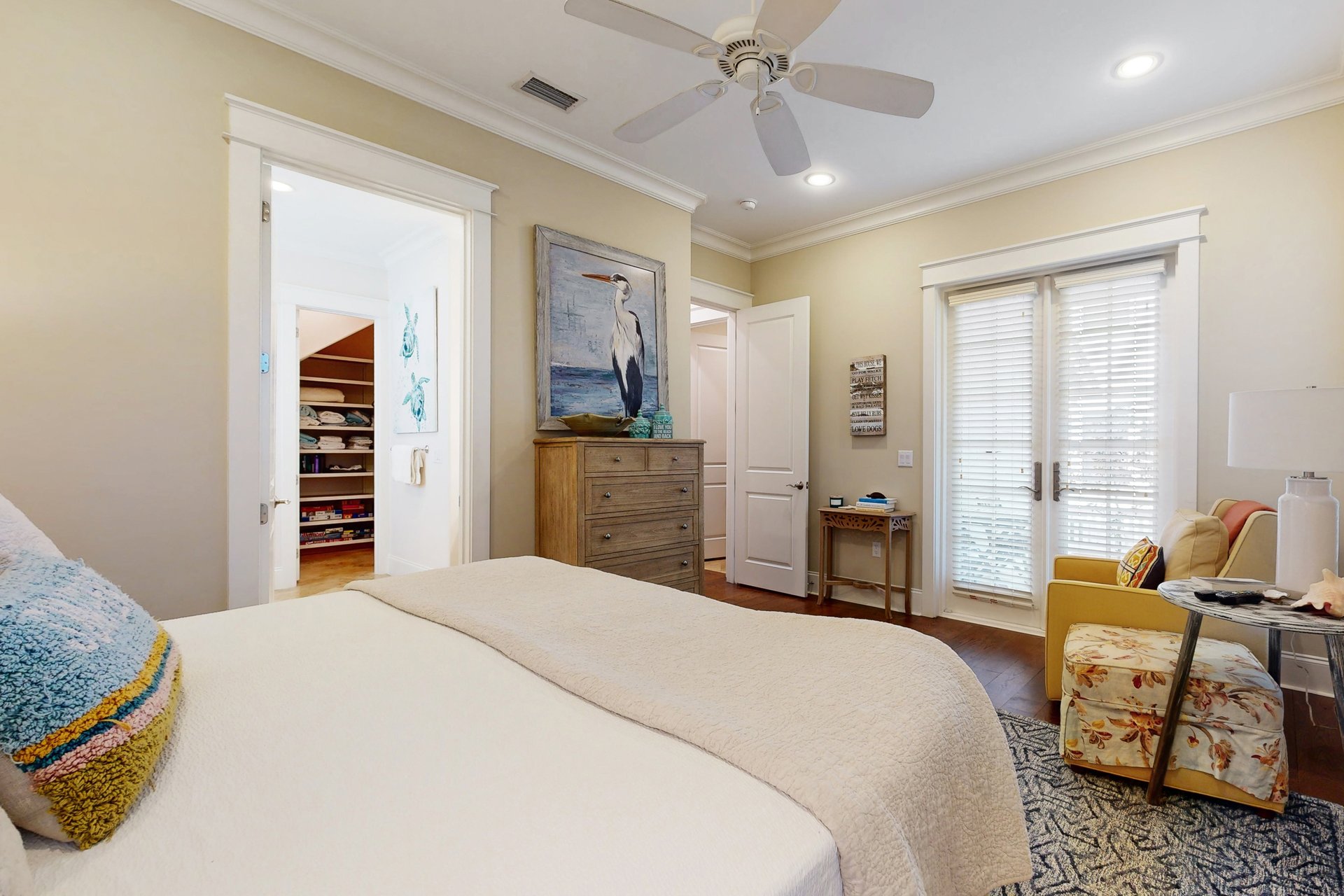 Lakeside Happy Place 10