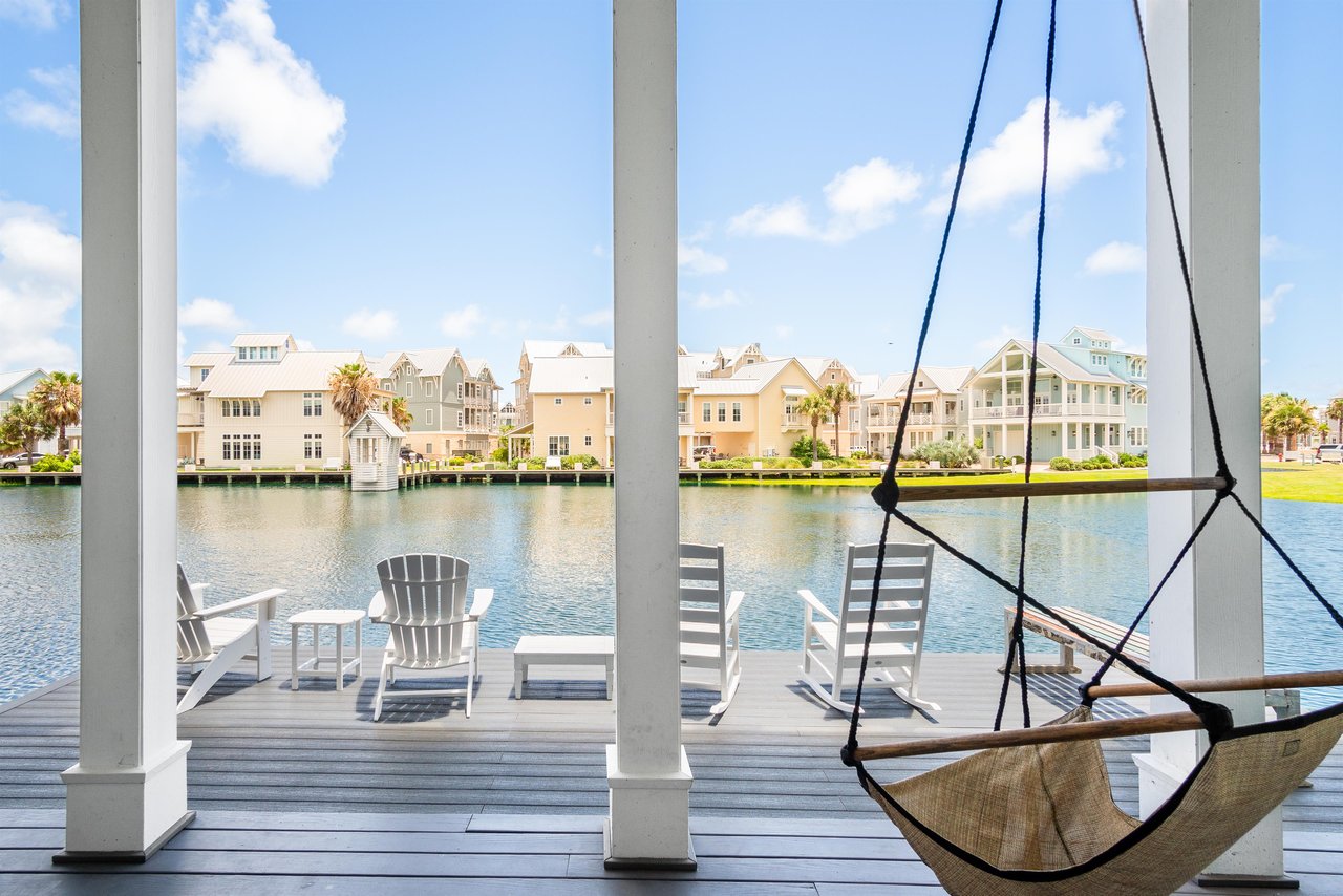 Lakeside Patio, 1st Floor