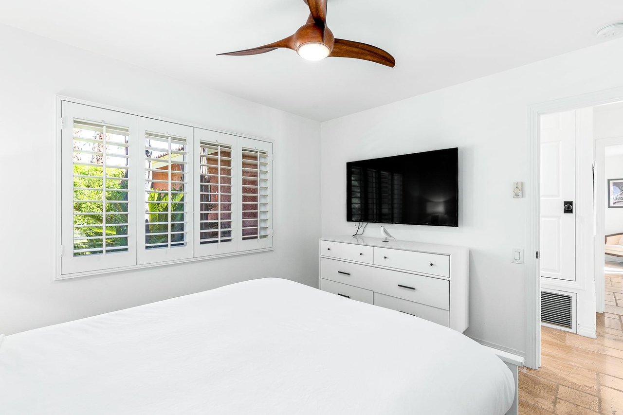 Guest bedroom