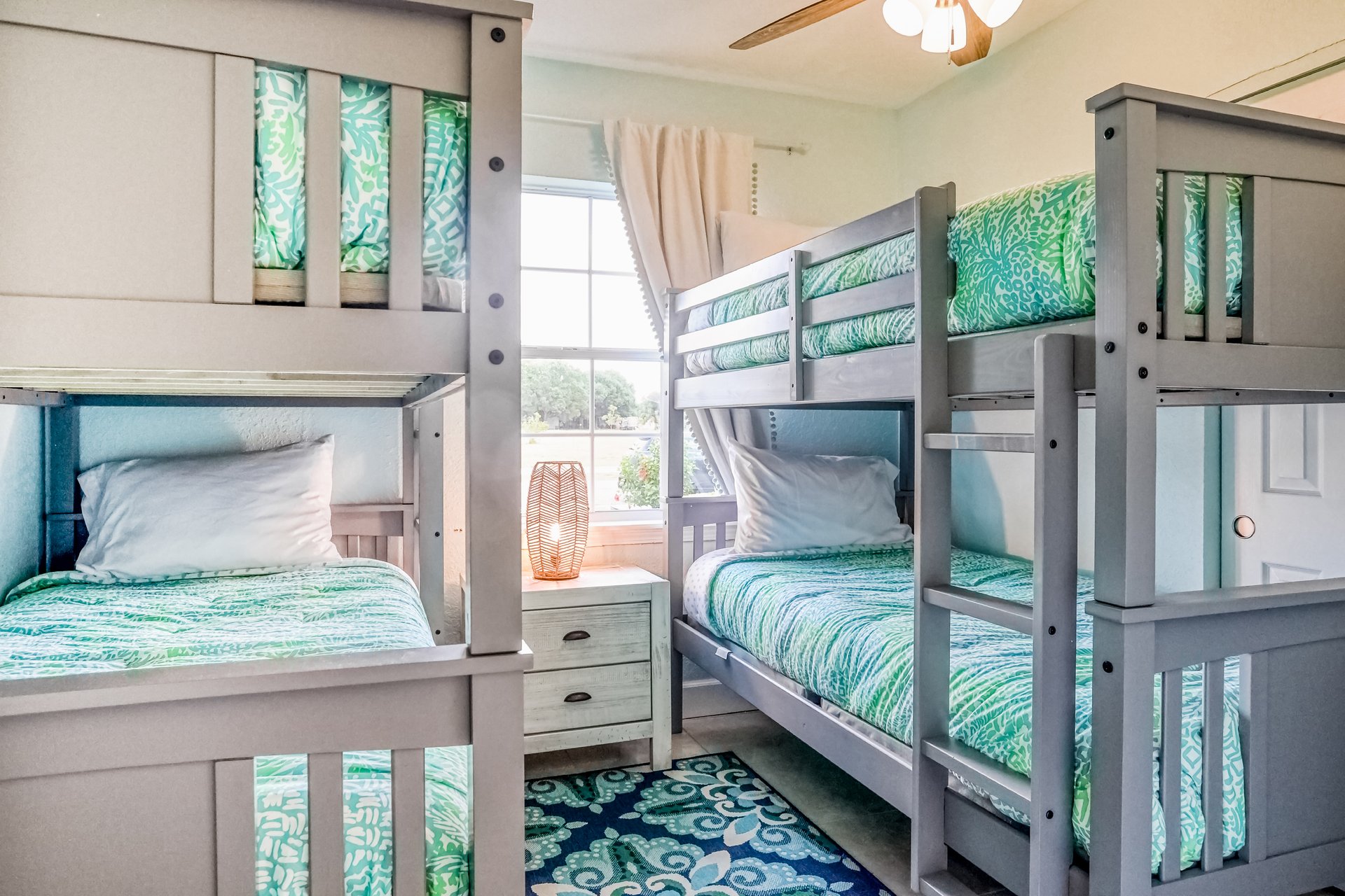 The Fancy Flamingo 24