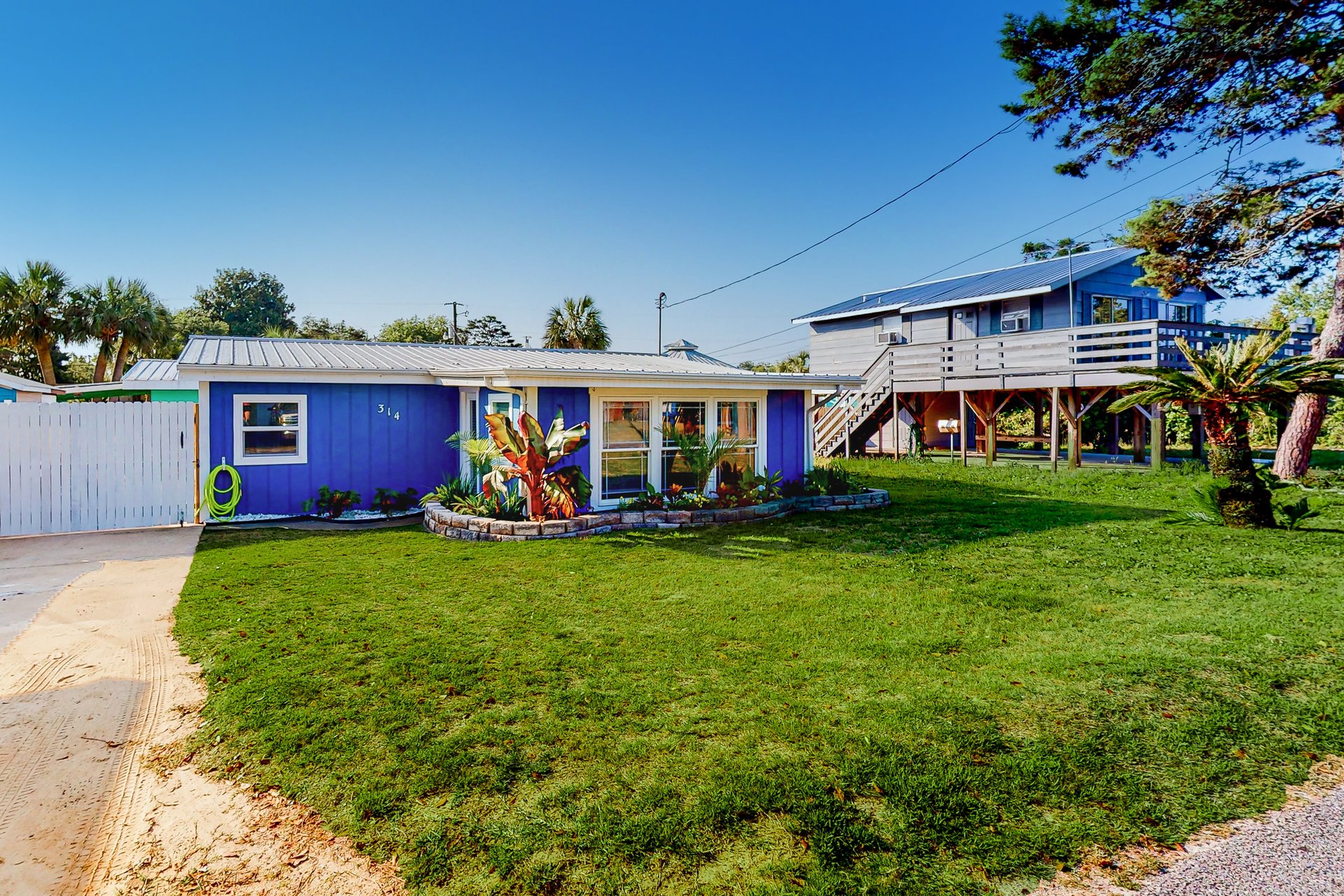 Azul Seaside Cottage 1