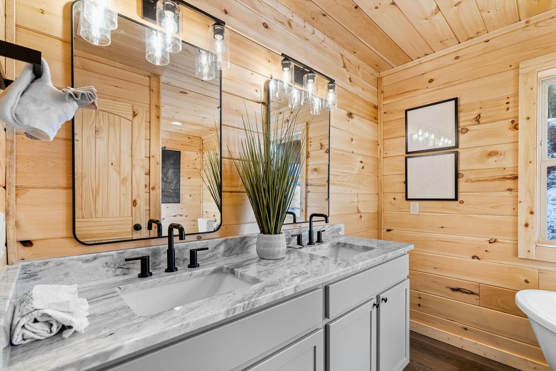 dual vanity