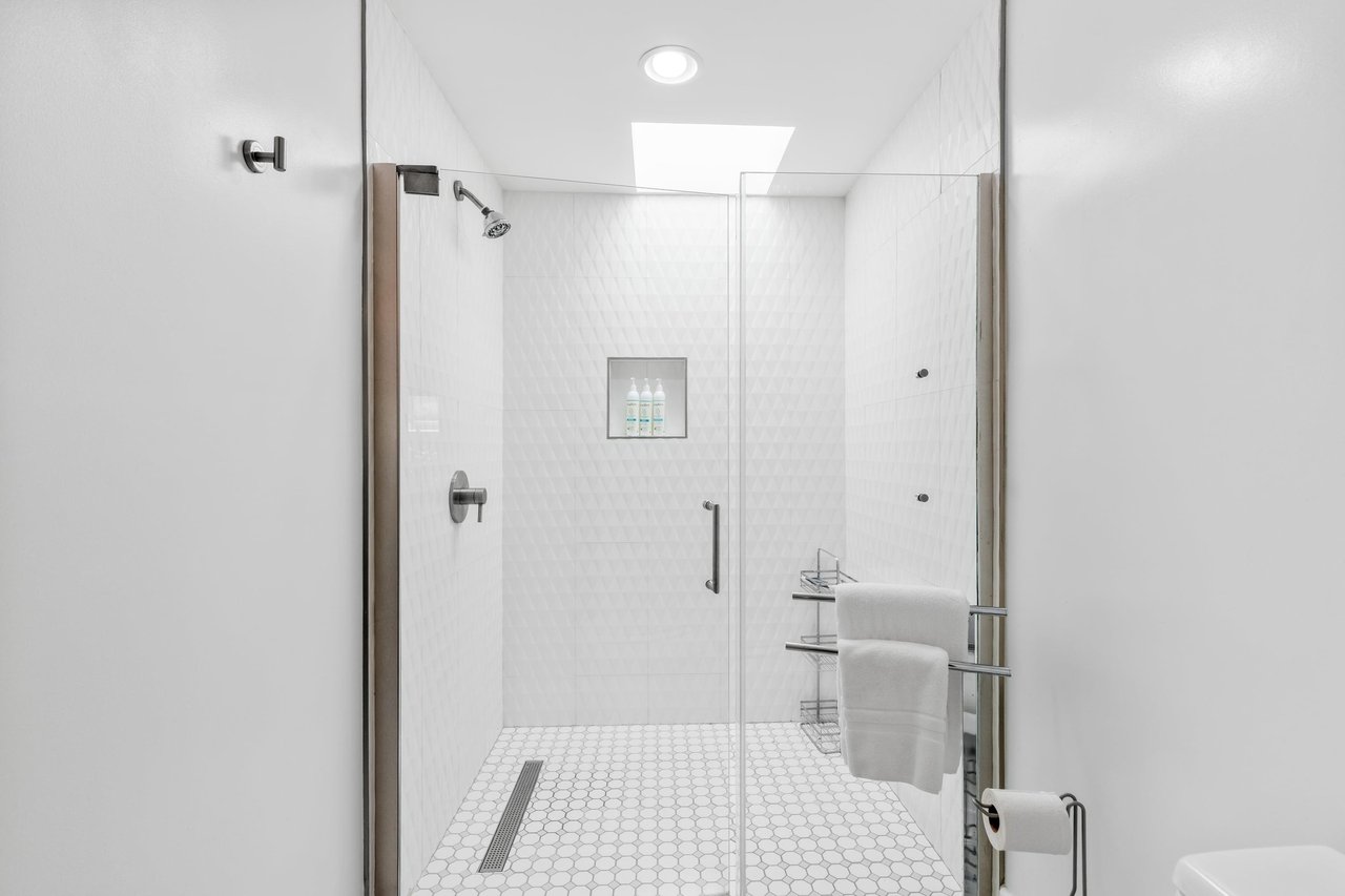 Width1280