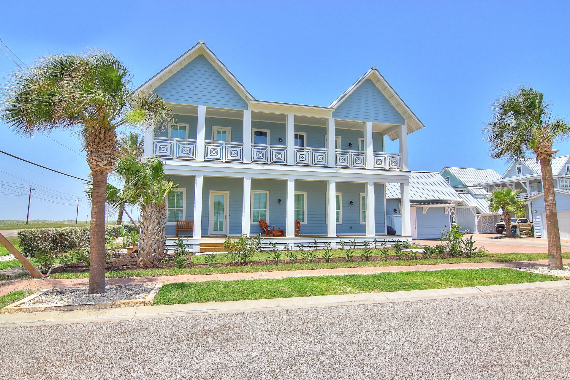 Off The Beachin Path  Exterior