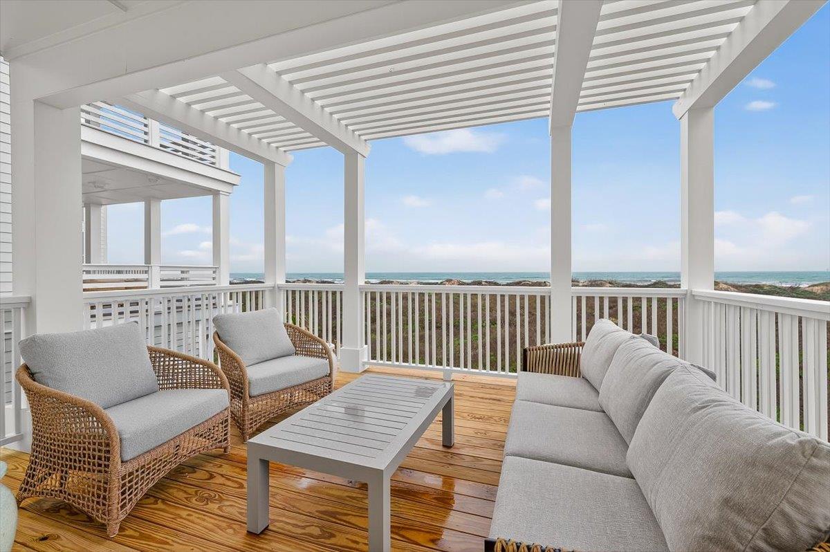 2nd Floor, Living Room Balcony with Gulf views