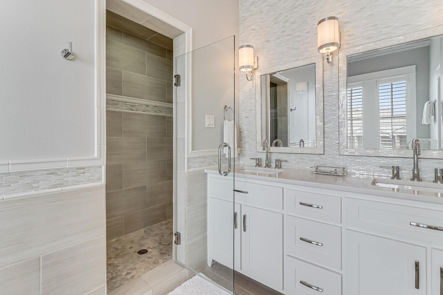 Primary King Suite Bathroom