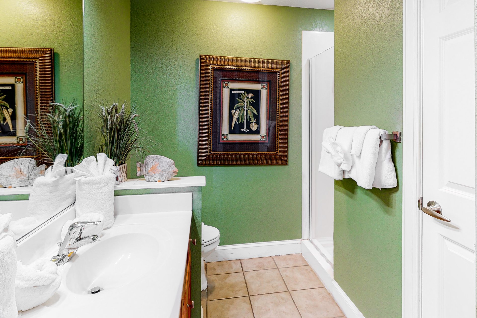 Emerald Dolphin 0620 14