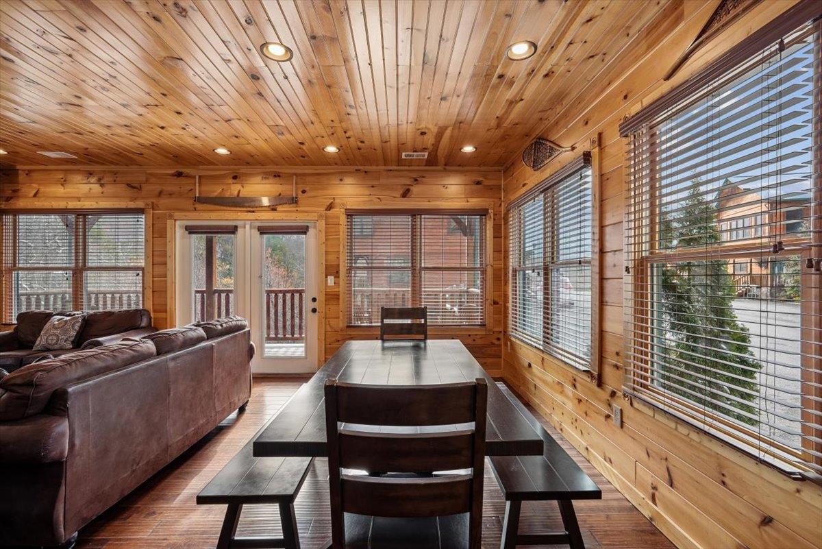 36Dining Room