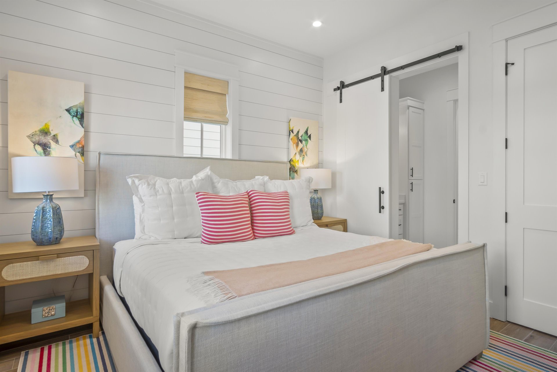 King Bedroom, 1st Floor