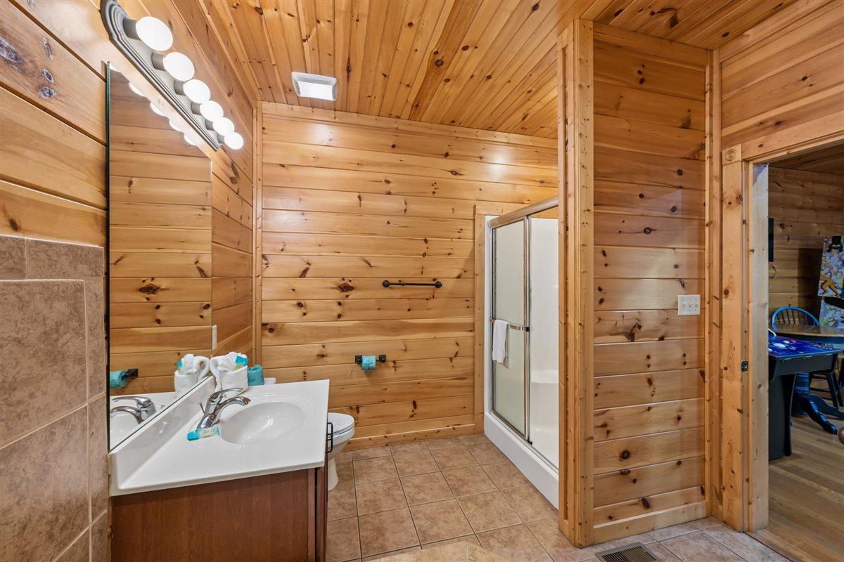 33Bath