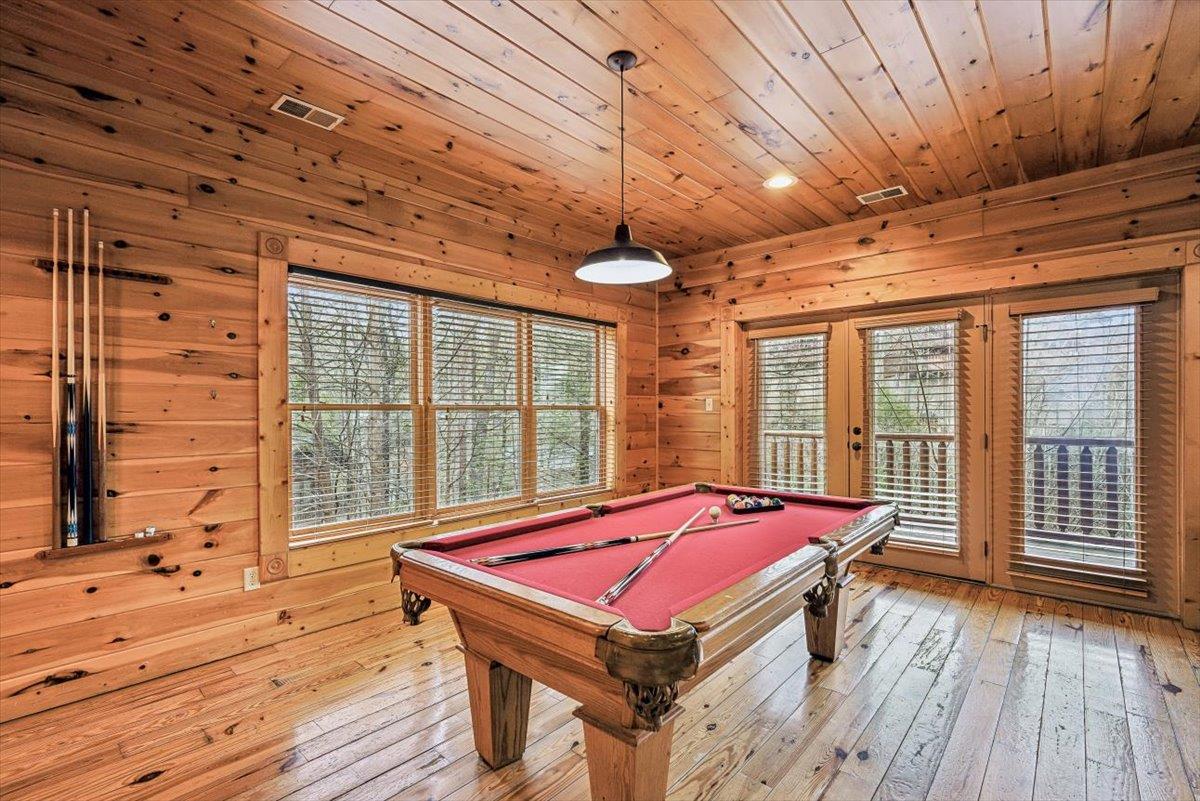 47Recreation Room