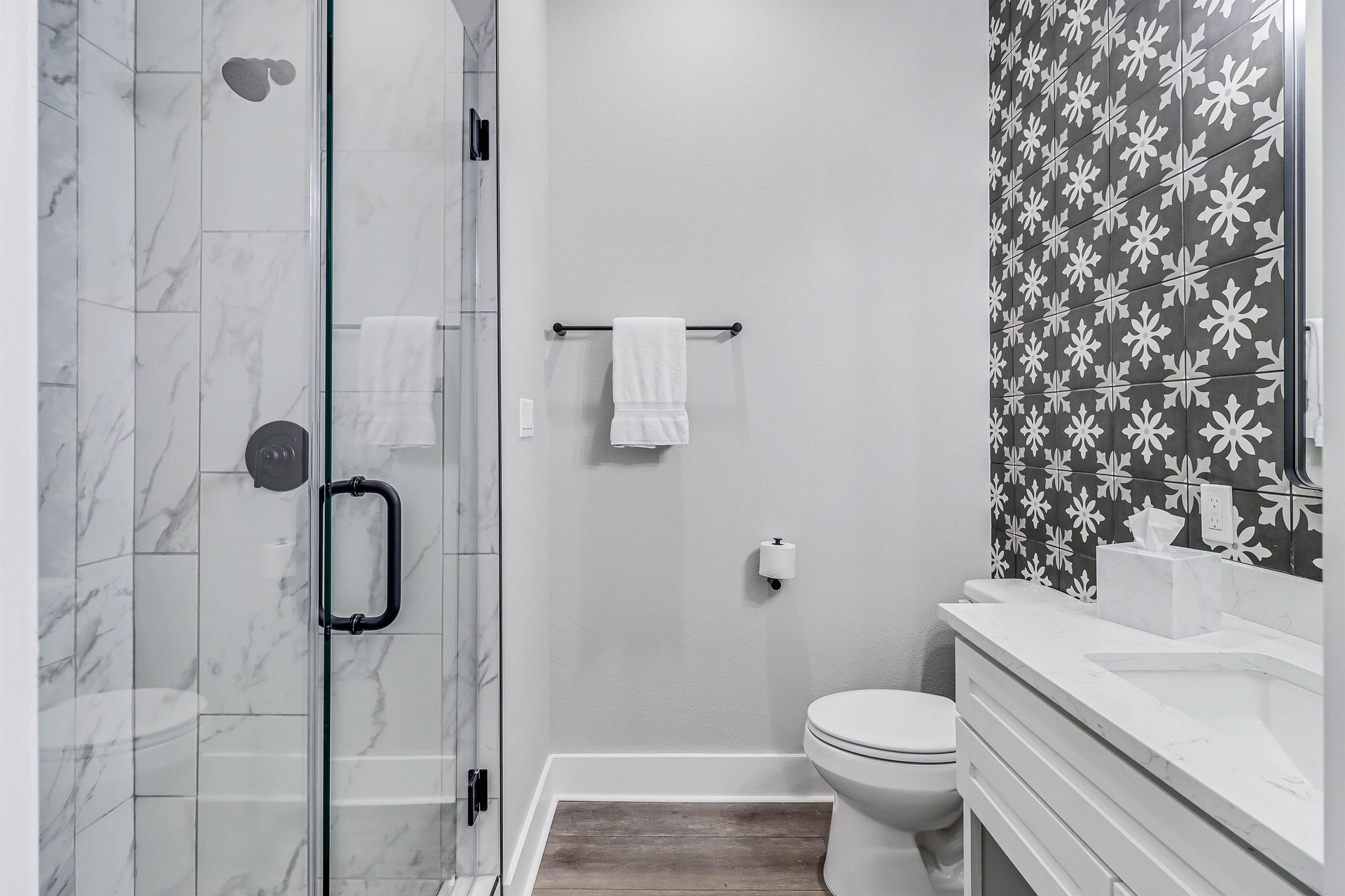 Bunk Bathroom, 1st Floor