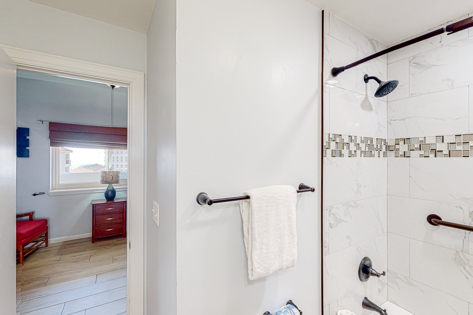 TOPSL Beach Manor 804 21