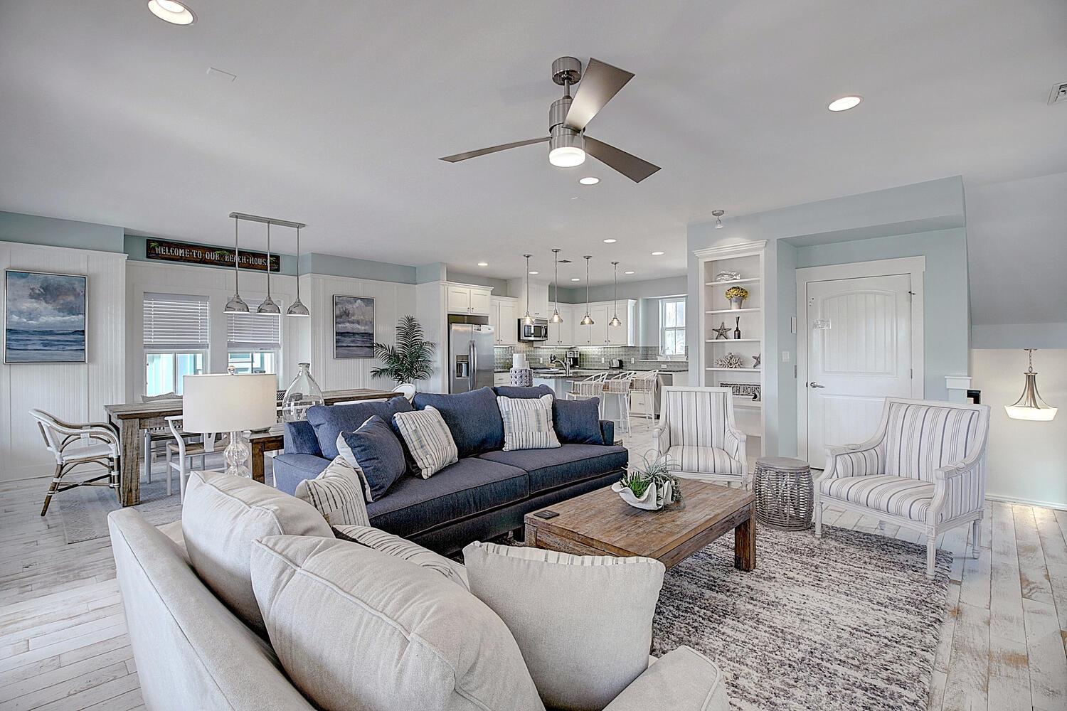 Main Living Area, 2nd Floor