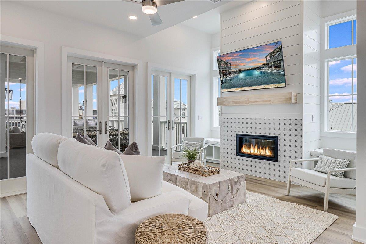 Living Area, 3rd Floor