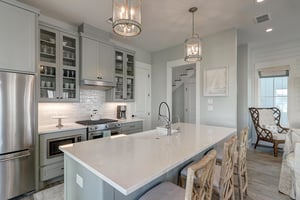 1st Floor Dining Area