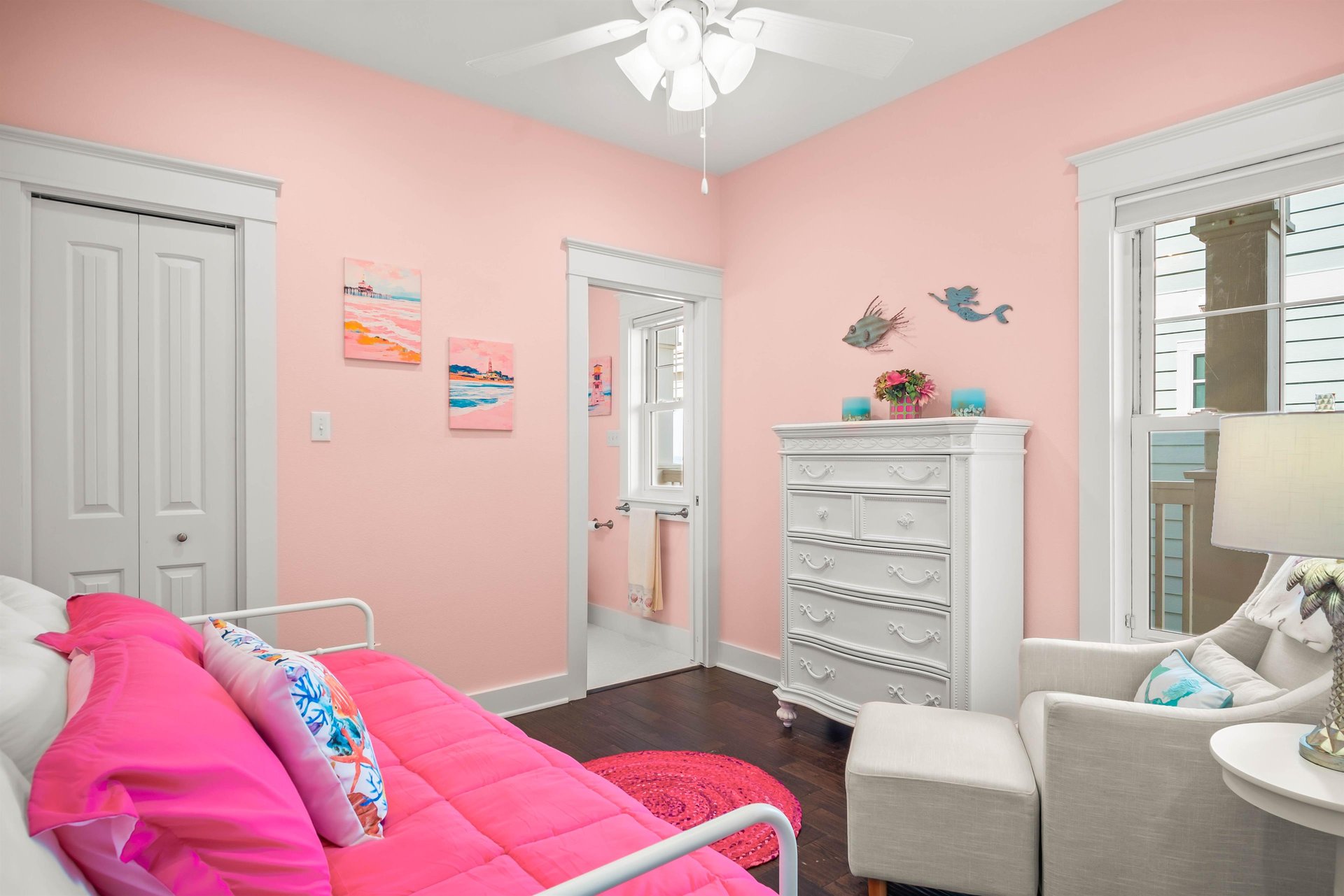 Twin Bedroom, 2nd Floor