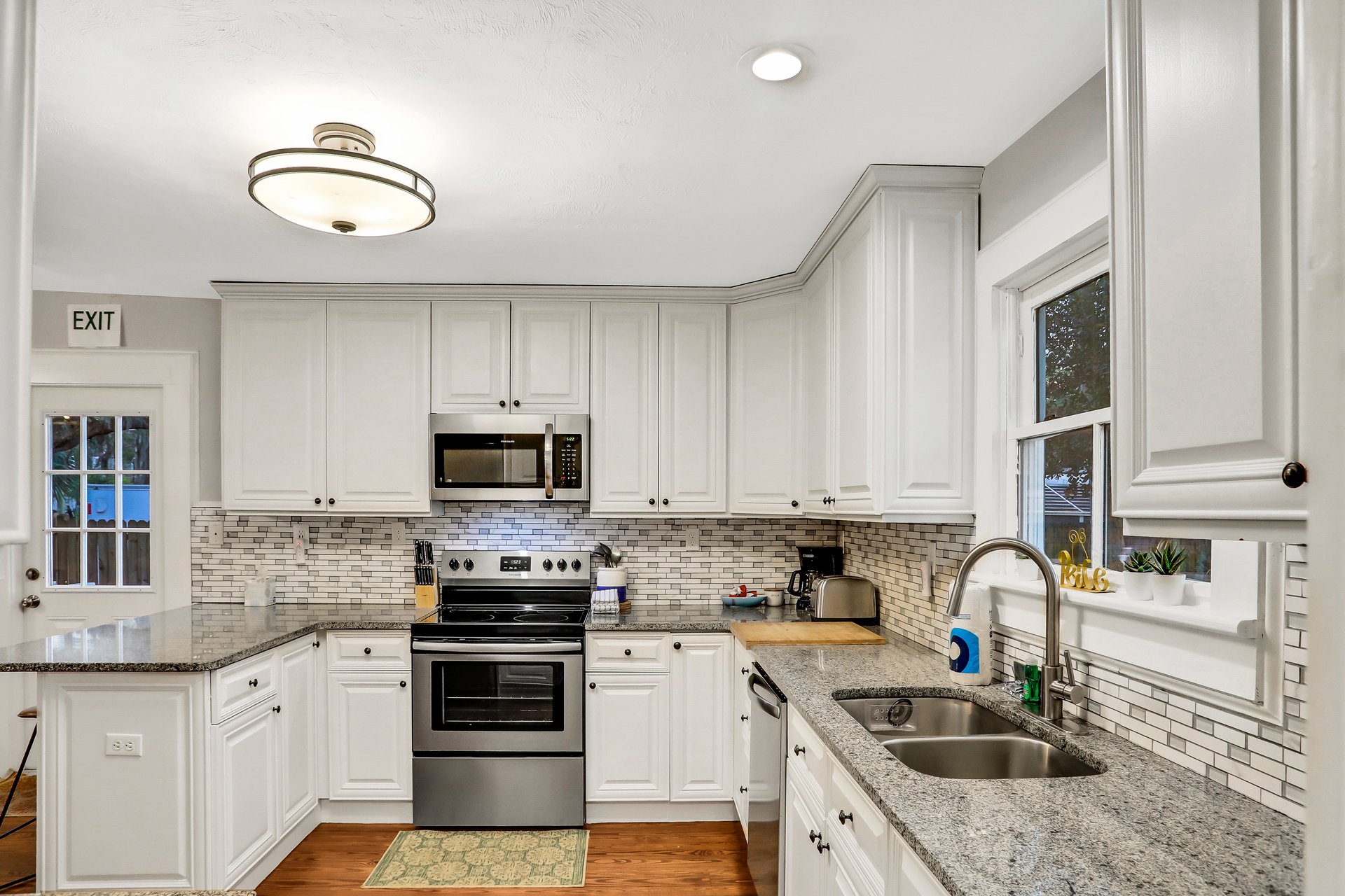 Oneida Street Haven 14