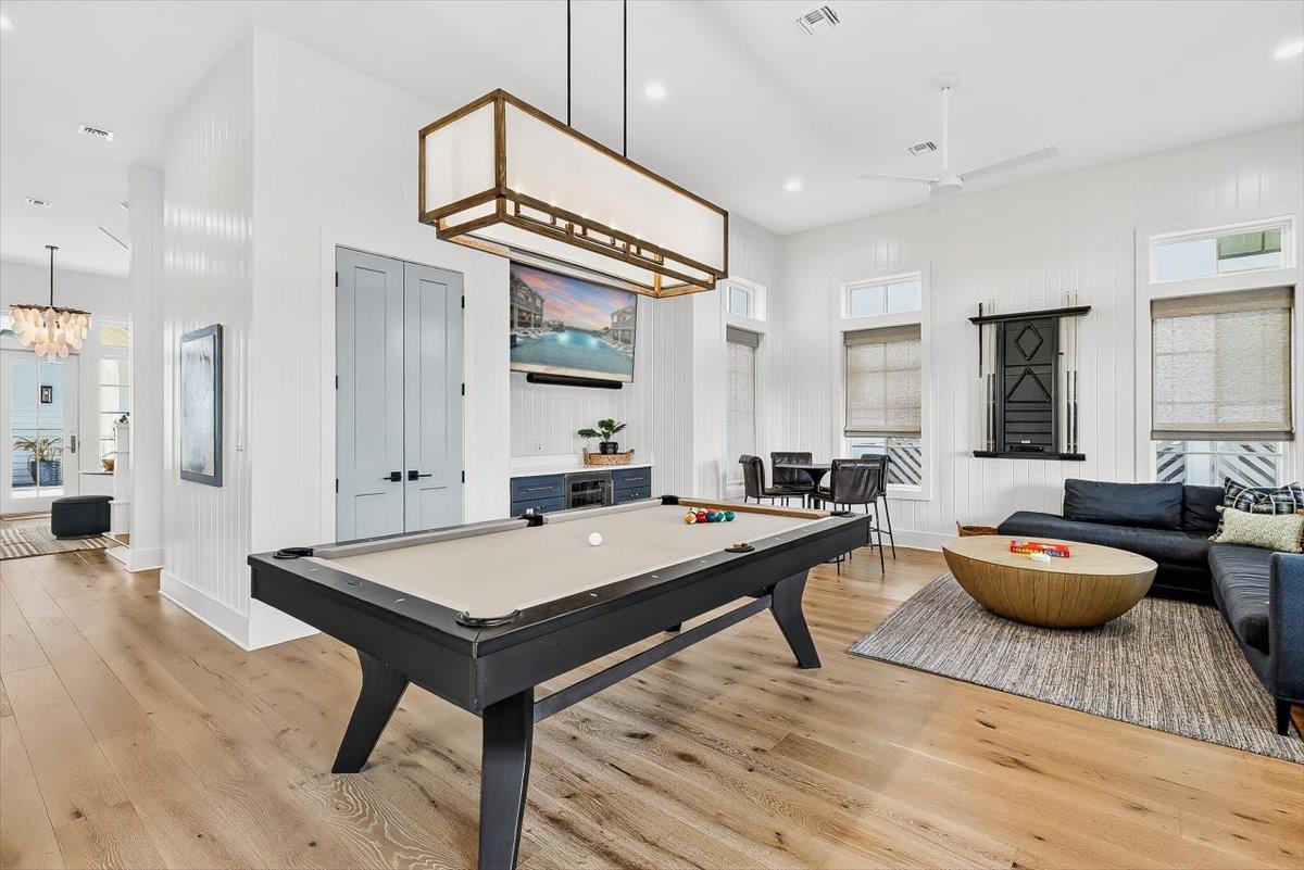 1st Floor, Living Room