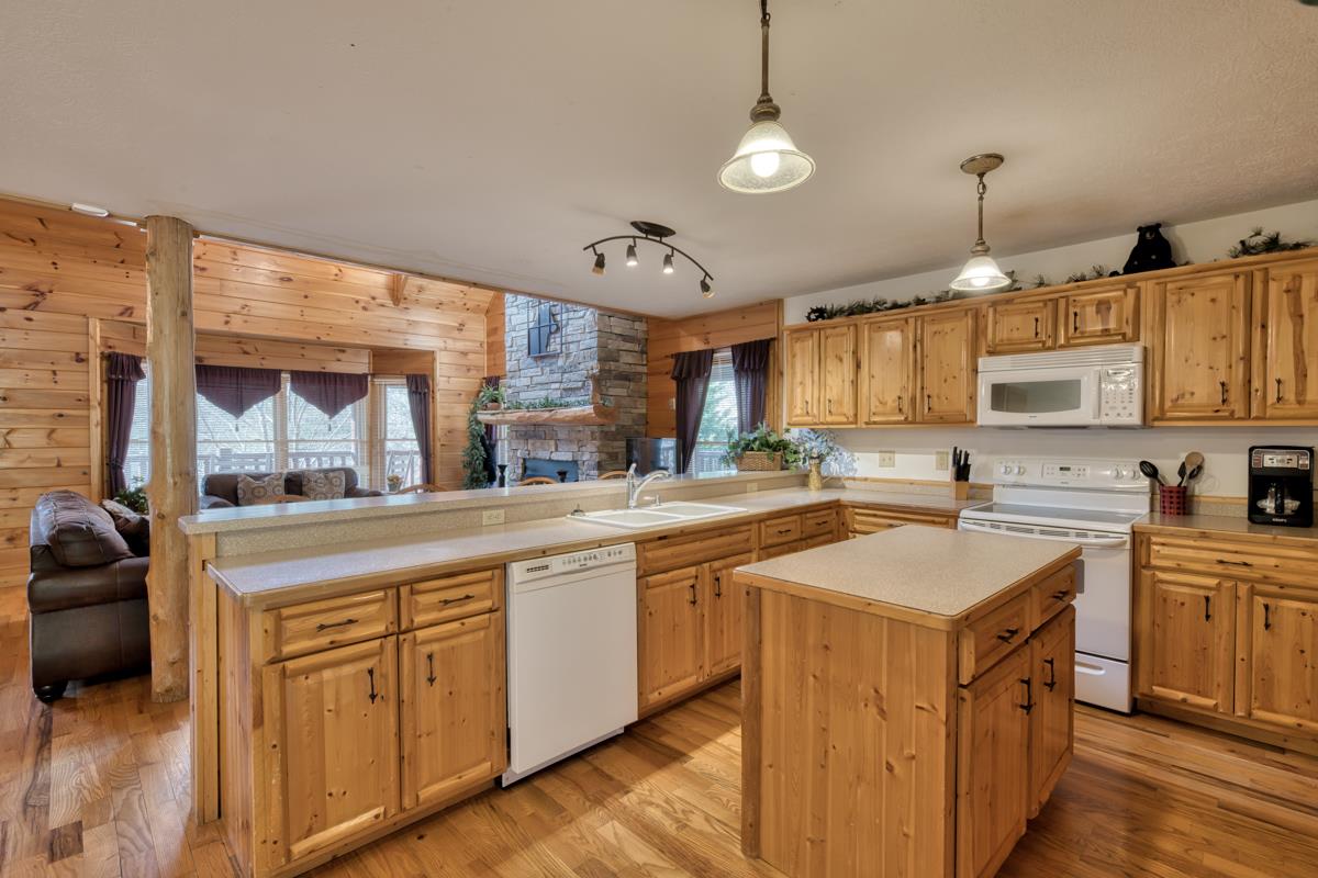 CherokeeLodge_35