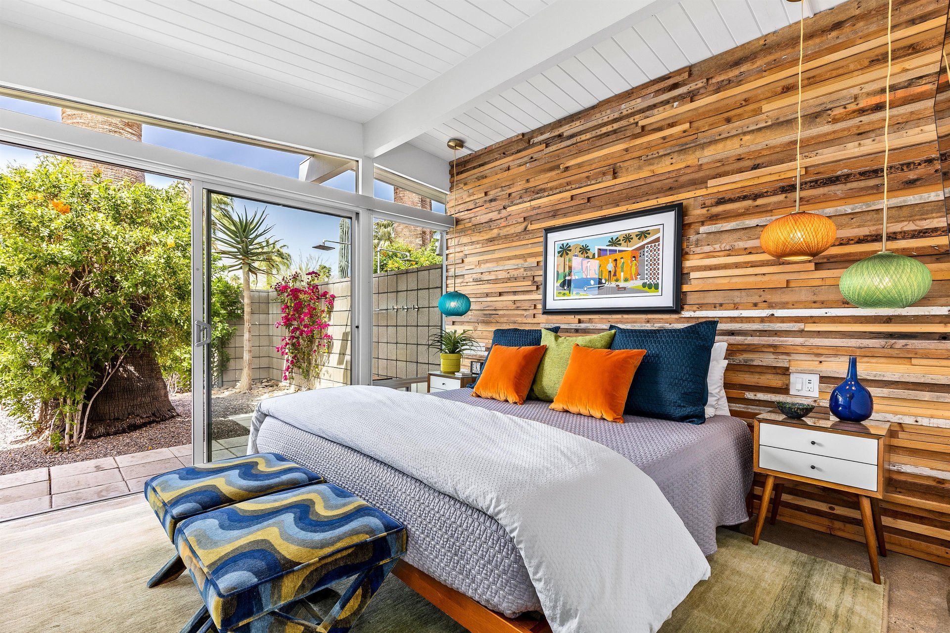 Lovely guest bedroom