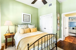 Queen Bedroom, 1st Floor