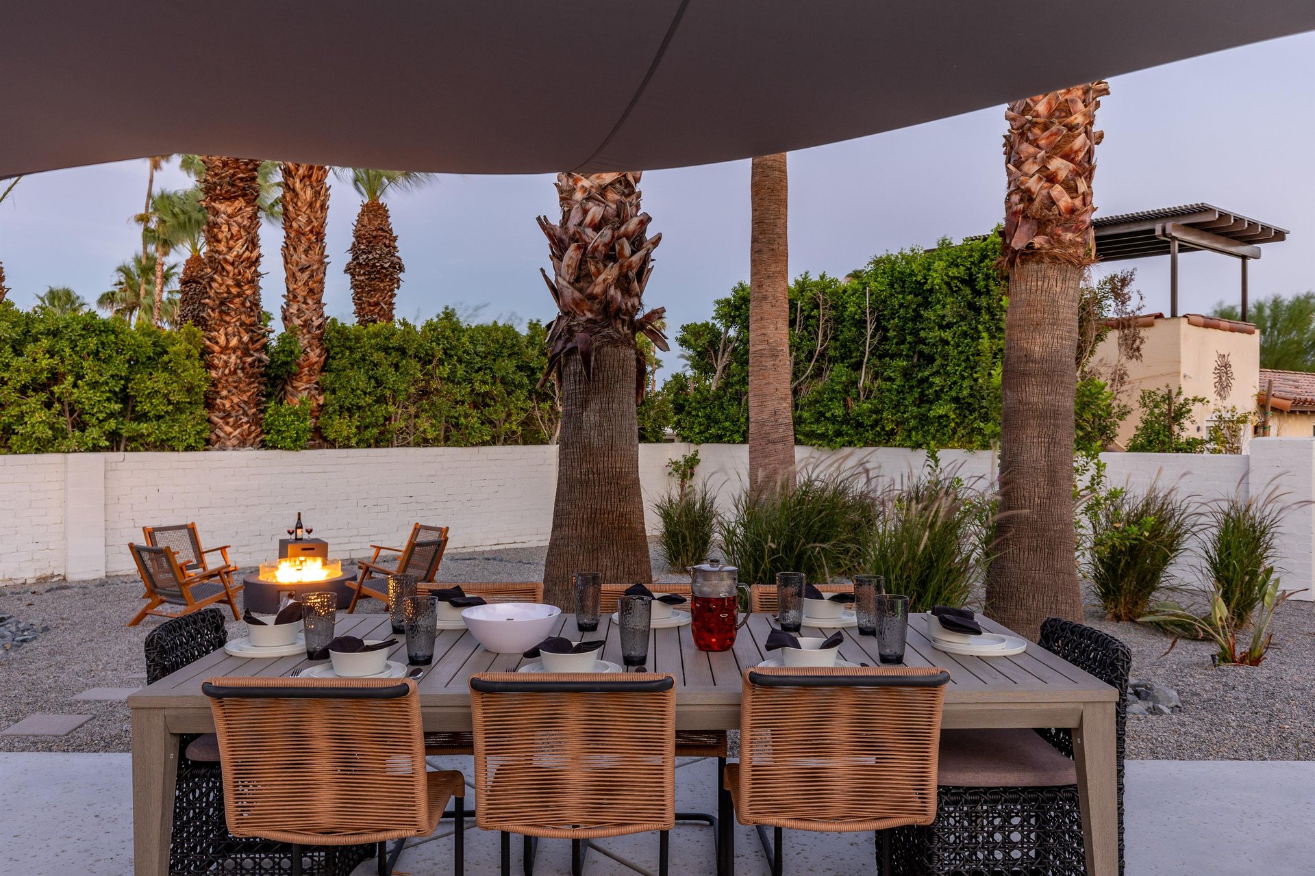 Dine al fresco