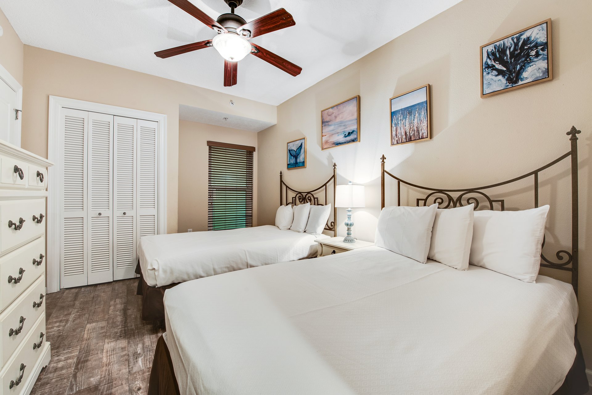 The Colonnades 1503 29