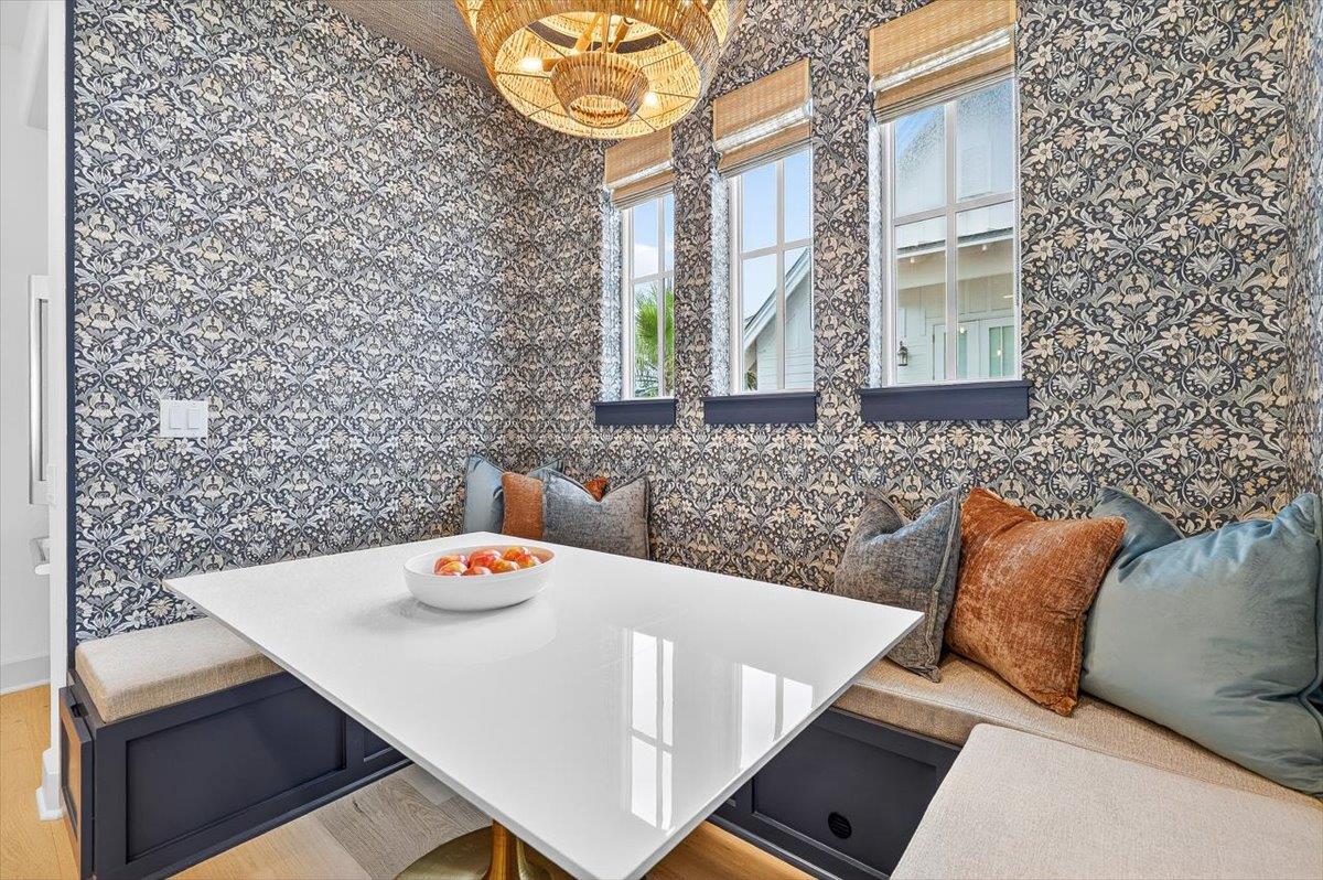 2nd Floor, Breakfast Nook