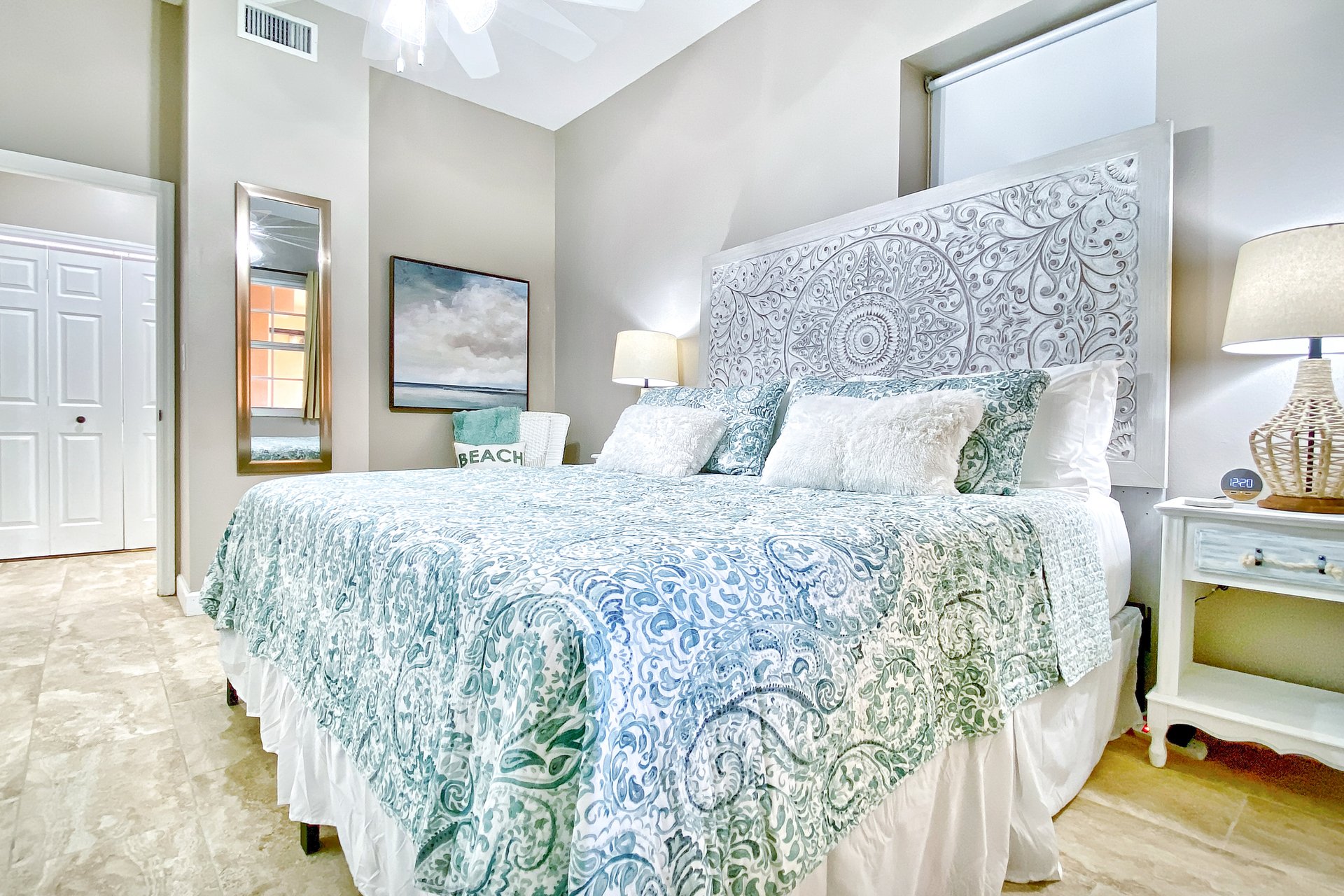 Harborview Grande 404 21