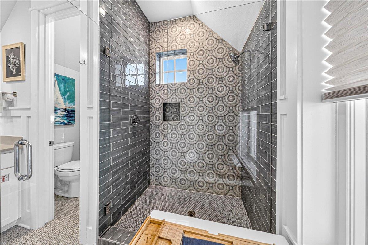 2nd Floor, Primary King Ensuite