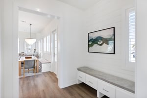 1st Floor, Entryway