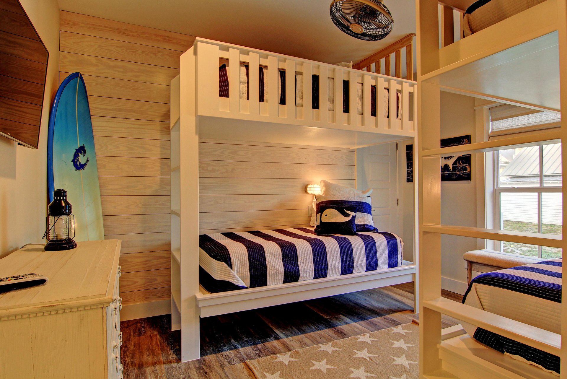 Twin Bunk Bedroom, 1st Floor