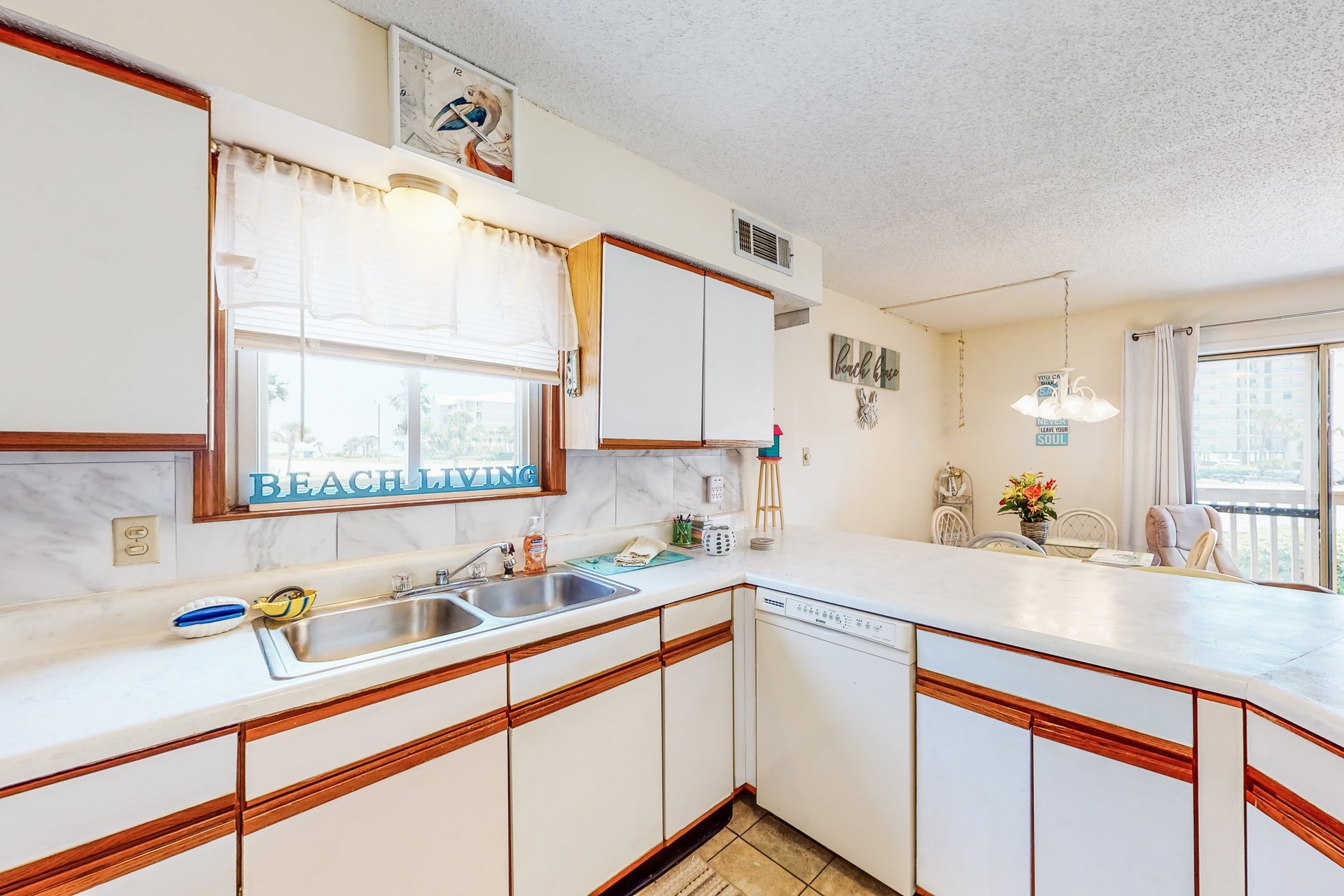 Lei Lani Mini Tower 118 12