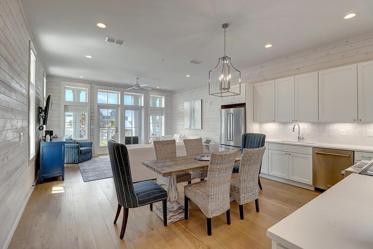 Living and Kitchen, 2nd Floor