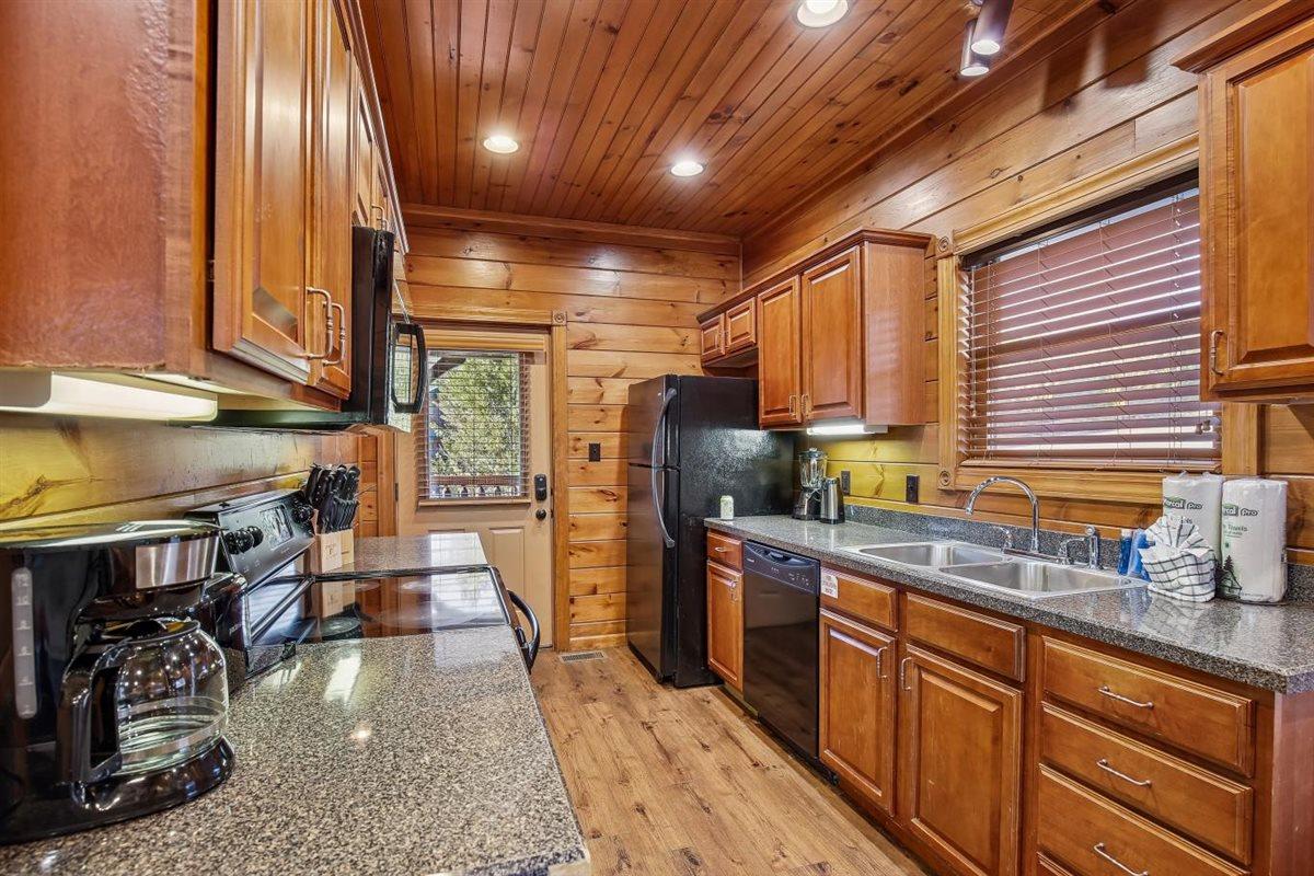 23Kitchen