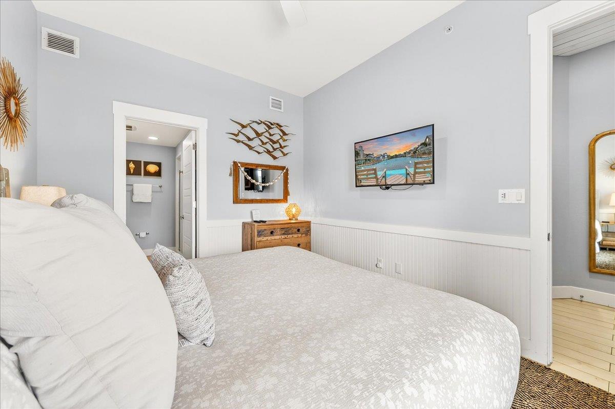1st Floor, Shared Bedroom