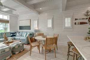 1st Floor Dining Area