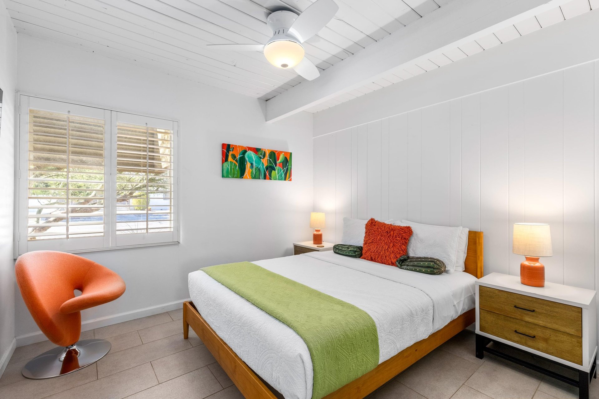 Guest bedroom