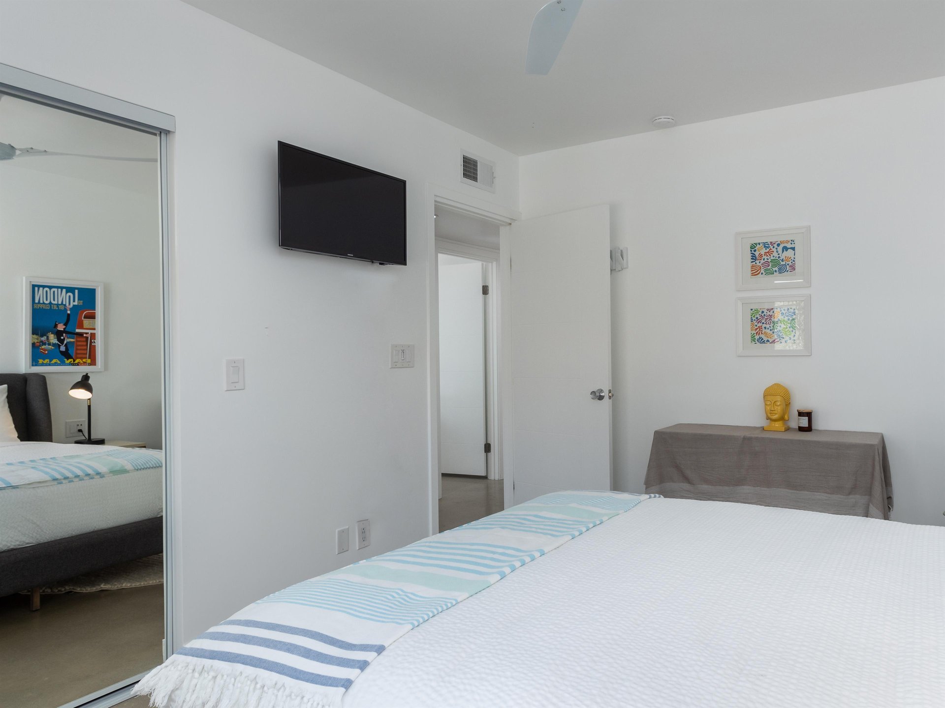 Guest bedroom