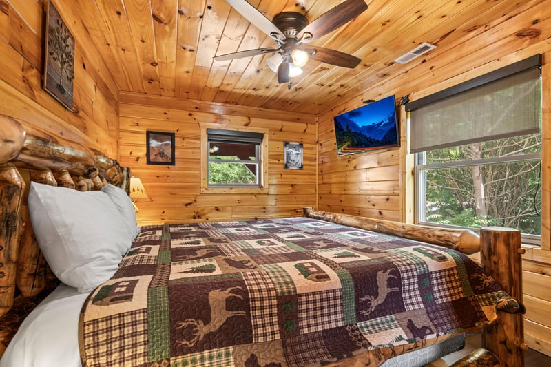 King bed with window