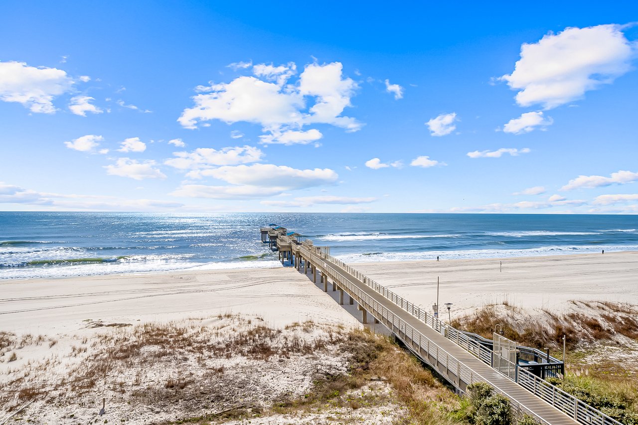 Four Seasons 701E Pier 701 East 5