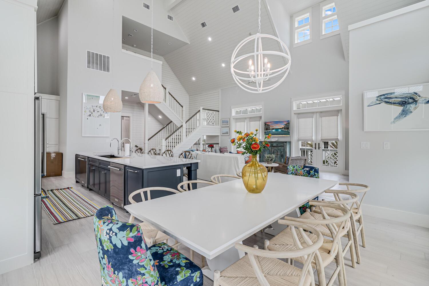 2nd Floor, Dining