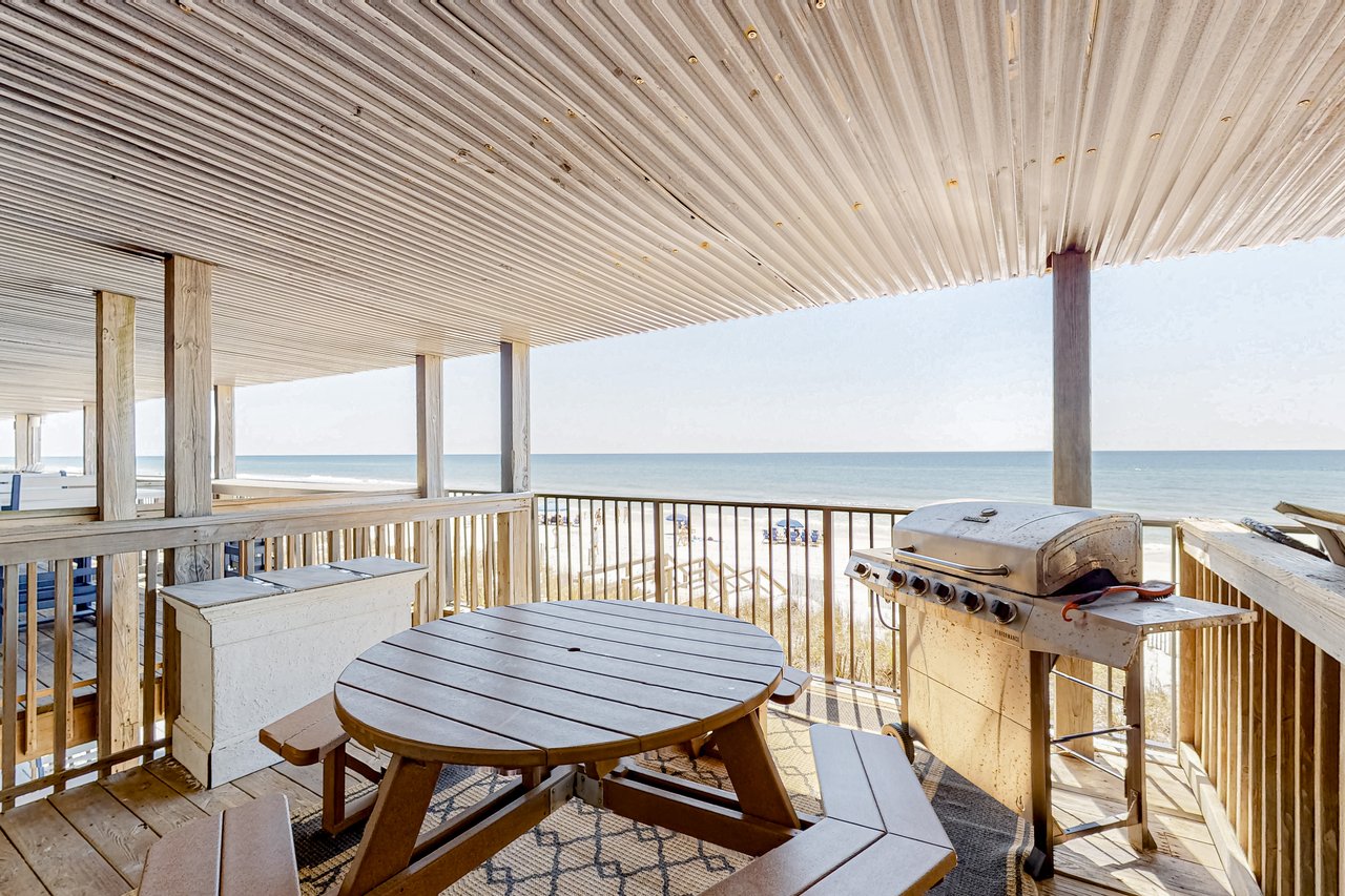 Costa Del Sol A7 Livin it Up 2