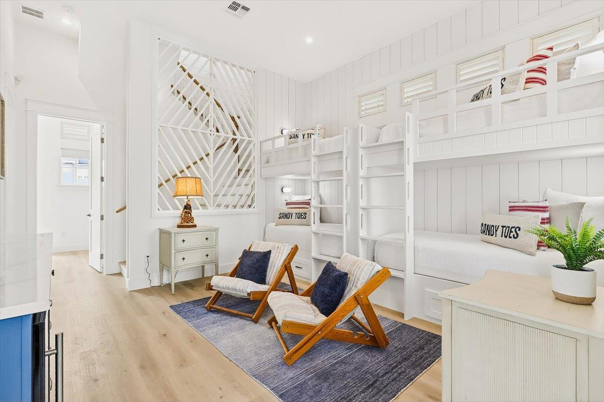 Bunk Lounge, 1st Floor