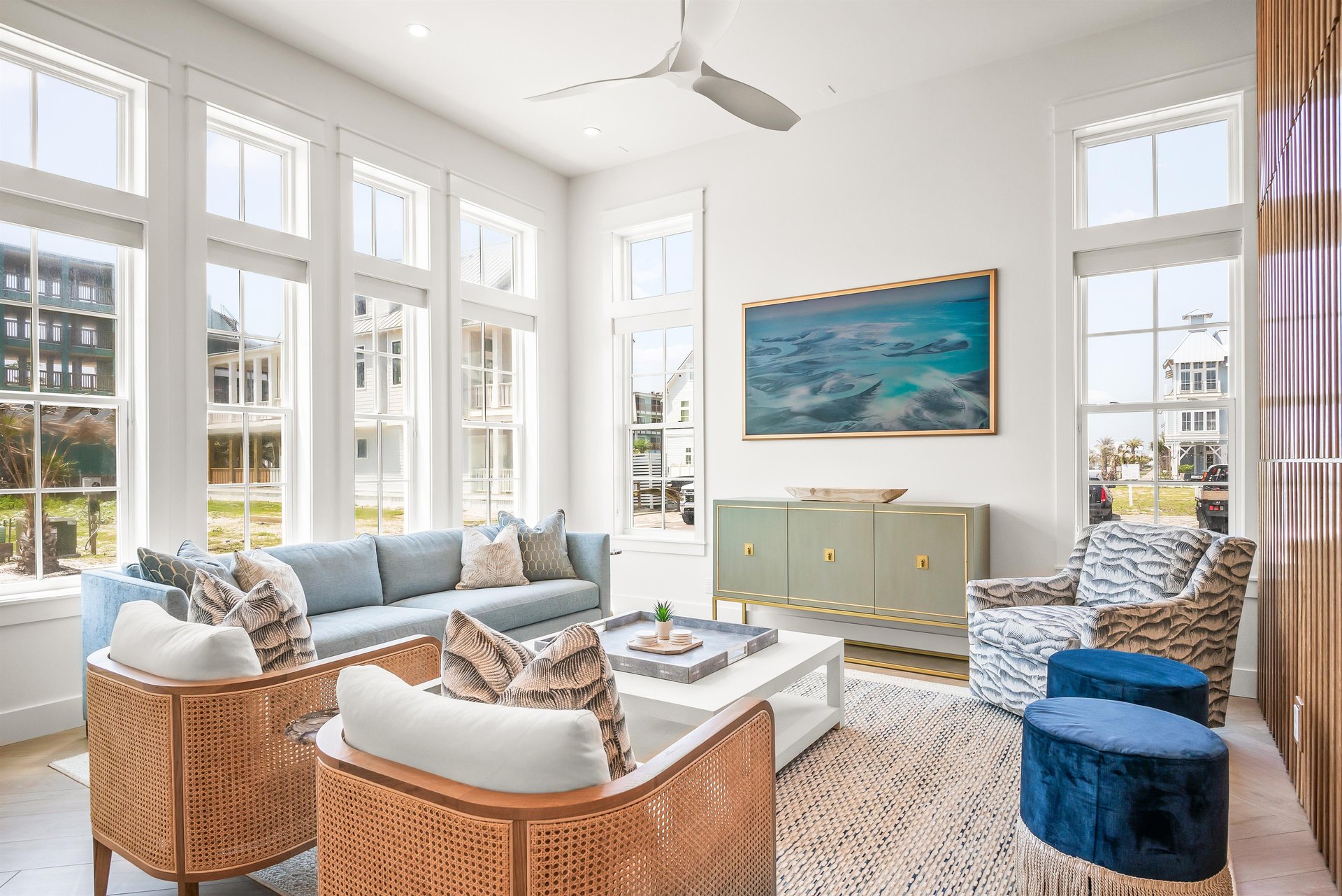1st Floor, Main Living Room