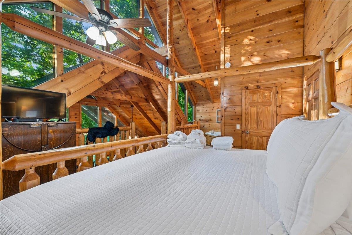 18Bedroom